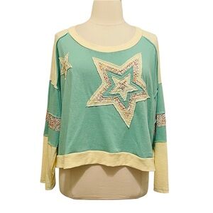 POL Mint and Cream Star Appliqué Long-Sleeve Pullover M